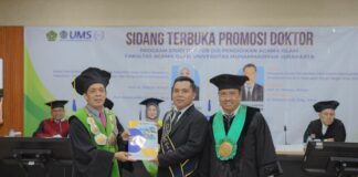 Wakil Rektor IAD Probolinggo Raih Doktor PAI UMS