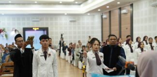 Wisuda Apoteker UNIMMA: Tekankan Empati di Era Teknologi, Lulusan Siap Go Internasional