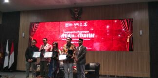Fakultas Hukum UII Anugerahkan Penghargaan Artidjo Alkostar kepada 3 Aktivis Sosial Penggerak Keadilan
