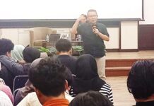 Fathul Wahid : AI Mengubah Cara Kerja Profesi Fathul Wahid saat menyampaikan materi Kuliah Umum kepada mahasiswa, Selasa (23/6/2026). (foto : istimewa)