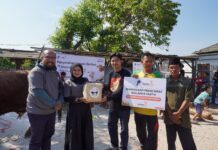TP Indonesia-Lazismu Bahagiakan Nelayan Marunda dengan Kurban