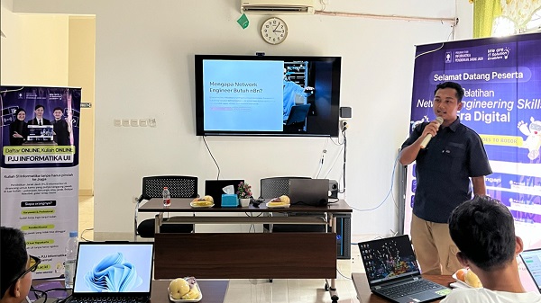 Rizki Septian saat menyampaikan materi pada 'Pelatihan Network Engineering Skills di Era Digital' di Pondok Pesantren Hilal, Kota Bogor, Jawa Barat, Selasa (2/6/2026). (foto : istimewa)