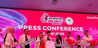 SMARTFREN Perkuat Posisi sebagai “Jagoan Sinyal Se-Indonesia”, Perluas Jaringan ke 400 Kota dan Gelar SF RUN 2026 (ki-ka) Regional Group Head Jakarta Banten XLSMART Rd. Sofia Purbayanti, Core Planning Design & Deployment XLSMART Eben Eliezer Pandapotan, Group Head Marketing SMARTFREN XLSMART Astiyanto Tri Muktiwibowo, Direktur & Chief Commercial Officer XLSMART David Arcelus Oses, Head of Brand Marketing SMARTFREN XLSMART Edtine Pamilien Gensana, Group Head Corporate Communication & Sustainability XLSMART Reza Mirza, Komisi Road Race Event Satyo Haryo Wibisono, dan Race Director SMARTFREN Run Safrita Aryana berfoto bersama usai Press Conference SMARTFREN Run 2026 dan kampanye “Jagoan Sinyal Se-Indonesia” di XLSMART Tower, Jakarta, Selasa (9/6).