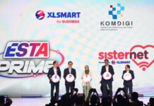 XLSMART dan Komdigi Luncurkan DigiHer, Bidik 2,4 Juta Perempuan Melek Digital pada 2026 Menteri Komunikasi dan Digital Republik Indonesia, Meutya Hafid (tengah) bersama President Director & CEO XLSMART Rajeev Sethi (kedua kanan), Director & Chief Regulatory Officer XLSMART Merza Fachys (kanan), Direktur & Chief Enterprise Business Officer XLSMART Andrijanto Muljono (kiri) dan Chairman Sinar Mas Telecomunication & Technology, Franky Oesman Widjaja (kedua kiri) meluncurkan ESTA Prime pada acara Bravo 500 Summit 2026 di Jakarta, Kamis (11/6/2026).Menteri Komunikasi dan Digital Republik Indonesia, Meutya Hafid (tengah) bersama President Director & CEO XLSMART Rajeev Sethi (kedua kanan), Director & Chief Regulatory Officer XLSMART Merza Fachys (kanan), Direktur & Chief Enterprise Business Officer XLSMART Andrijanto Muljono (kiri) dan Chairman Sinar Mas Telecomunication & Technology, Franky Oesman Widjaja (kedua kiri) meluncurkan ESTA Prime pada acara Bravo 500 Summit 2026 di Jakarta, Kamis (11/6/2026).Menteri Komunikasi dan Digital Republik Indonesia, Meutya Hafid (tengah) bersama President Director & CEO XLSMART Rajeev Sethi (kedua kanan), Director & Chief Regulatory Officer XLSMART Merza Fachys (kanan), Direktur & Chief Enterprise Business Officer XLSMART Andrijanto Muljono (kiri) dan Chairman Sinar Mas Telecomunication & Technology, Franky Oesman Widjaja (kedua kiri) meluncurkan ESTA Prime pada acara Bravo 500 Summit 2026 di Jakarta, Kamis (11/6/2026).Menteri Komunikasi dan Digital Republik Indonesia, Meutya Hafid (tengah) bersama President Director & CEO XLSMART Rajeev Sethi (kedua kanan), Director & Chief Regulatory Officer XLSMART Merza Fachys (kanan), Direktur & Chief Enterprise Business Officer XLSMART Andrijanto Muljono (kiri) dan Chairman Sinar Mas Telecomunication & Technology, Franky Oesman Widjaja (kedua kiri) meluncurkan ESTA Prime pada acara Bravo 500 Summit 2026 di Jakarta, Kamis (11/6/2026).Menteri Komunikasi dan Digital Republik Indonesia, Meutya Hafid (tengah) bersama President Director & CEO XLSMART Rajeev Sethi (kedua kanan), Director & Chief Regulatory Officer XLSMART Merza Fachys (kanan), Direktur & Chief Enterprise Business Officer XLSMART Andrijanto Muljono (kiri) dan Chairman Sinar Mas Telecomunication & Technology, Franky Oesman Widjaja (kedua kiri) meluncurkan ESTA Prime pada acara Bravo 500 Summit 2026 di Jakarta, Kamis (11/6/2026).Menteri Komunikasi dan Digital Republik Indonesia, Meutya Hafid (tengah) bersama President Director & CEO XLSMART Rajeev Sethi (kedua kanan), Director & Chief Regulatory Officer XLSMART Merza Fachys (kanan), Direktur & Chief Enterprise Business Officer XLSMART Andrijanto Muljono (kiri) dan Chairman Sinar Mas Telecomunication & Technology, Franky Oesman Widjaja (kedua kiri) meluncurkan ESTA Prime pada acara Bravo 500 Summit 2026 di Jakarta, Kamis (11/6/2026).Menteri Komunikasi dan Digital Republik Indonesia, Meutya Hafid (tengah) bersama President Director & CEO XLSMART Rajeev Sethi (kedua kanan), Director & Chief Regulatory Officer XLSMART Merza Fachys (kanan), Direktur & Chief Enterprise Business Officer XLSMART Andrijanto Muljono (kiri) dan Chairman Sinar Mas Telecomunication & Technology, Franky Oesman Widjaja (kedua kiri) meluncurkan ESTA Prime pada acara Bravo 500 Summit 2026 di Jakarta, Kamis (11/6/2026).Menteri Komunikasi dan Digital Republik Indonesia, Meutya Hafid (tengah) bersama President Director & CEO XLSMART Rajeev Sethi (kedua kanan), Director & Chief Regulatory Officer XLSMART Merza Fachys (kanan), Direktur & Chief Enterprise Business Officer XLSMART Andrijanto Muljono (kiri) dan Chairman Sinar Mas Telecomunication & Technology, Franky Oesman Widjaja (kedua kiri) meluncurkan ESTA Prime pada acara Bravo 500 Summit 2026 di Jakarta, Kamis (11/6/2026).