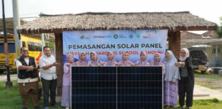 Panel Surya Masuk Pesantren dan Sekolah: Lentera Hijau Indonesia dan 1000 Cahaya Muhammadiyah Dorong Generasi Hemat Energi