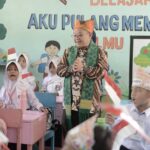 Tinjau Hari Terakhir MPLS Ramah, Mendikdasmen Dorong Penguatan Karakter Sejak Hari Pertama Sekolah