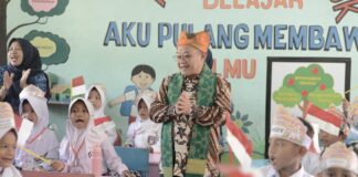 Tinjau Hari Terakhir MPLS Ramah, Mendikdasmen Dorong Penguatan Karakter Sejak Hari Pertama Sekolah