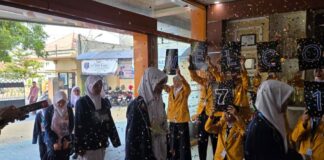 SMP Muhammadiyah PK Kottabarat Awali MPLS dengan Meriah