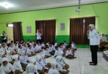 Wawali Surakarta Ajak Murid SD Muhammadiyah 20 Jadi Anak Hebat