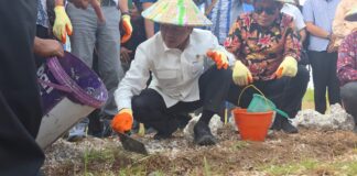 Wamendikdasmen Fajar Resmikan Pembangunan Kampus Muhammadiyah Wakatobi