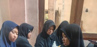 PETAMU PonpesMU Manafi’ul ‘Ulum Ditutup dengan Kreasi Pizza Mini