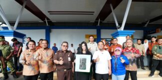 Tingkatkan Ketahanan Pangan, Gubernur Sulsel Bagikan Bantuan Sagu Cooker untuk Masyarakat