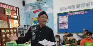 Guru SD Muhammadiyah 1 Bedah Geguritan, Tingkatkan Literasi Sastra Jawa