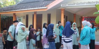 PPK Ormawa IMM Al-Ghozali UMS Hidupkan Permainan Tradisional Anak