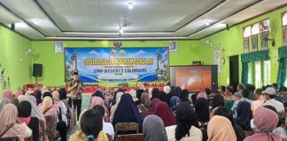 Mahasiswa PLP UMS Dukung Sosialisasi SMPN 2 Colomadu