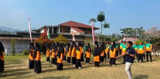 Guru SD Muhammadiyah 16 Solo Perkuat Teamwork di Kemuning