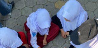 Siswa SDN 2 Wringinsongo Belajar Bikin Sabun Herbal Daun Sirih
