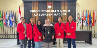 Mahasiswa Ilmu Komunikasi UMJT Magang di KPU Madiun