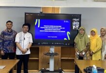 PSIPD UII Cetak Doktor Hasilkan Solusi Inovatif Mahasiswa S3 Doktor Informatika UII seusai Kuliah Umum di Kampus FTI UII. (foto : istimewa)