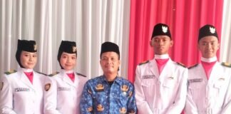 Pelajar Muhammadiyah menjadi anggota Pasukan Pengibar Bendera Pusaka (Paskibraka) Tingkat Kota Tangerang Selatan