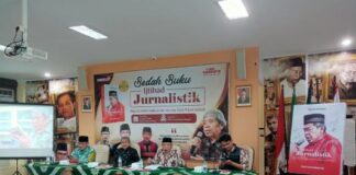 Bedah Buku Ijtihad Jurnalistik Karya Mustofa W. Hasyim