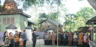 Mahasiswa UMS Petik Semangat Pengabdian dari Prof. Soeharso