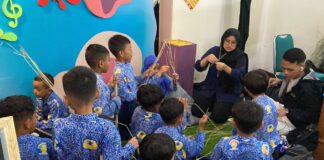 Solo Literacy Festival 2026 Kenalkan Wayang Suket ke Pelajar