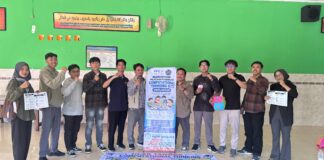 Mahasiswa PPG Informatika UMS Ajarkan Computational Thinking lewat Ular Tangga