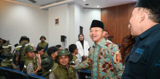 Wamendikdasmen Fajar Lepas 264 Santri Jabar, Targetkan Prestasi di Malang