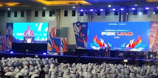 Mahasiswa Baru UAD Terbitkan Buku ‘Gagasan Keilmuan Menuju Transformasi Berkemajuan’ Rektor UAD, Prof Dr Muchlas saat menyampaikan sambutan pada P2K di JEC Yogyakarta, Selasa (15/9/2026). (foto : heri purwata)