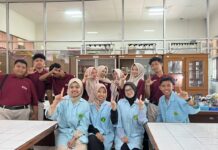 Siswa MA Muhammadiyah Limpung Rasakan Praktikum Biologi di UMS
