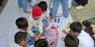 Dukung Sekolah Adiwiyata, UMS Ajak Siswa Kreatif Pilah Sampah